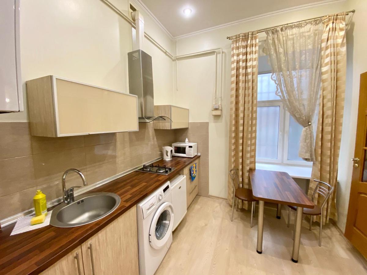 Old Town Apartments Lanzheron Beach Odessa Buitenkant foto